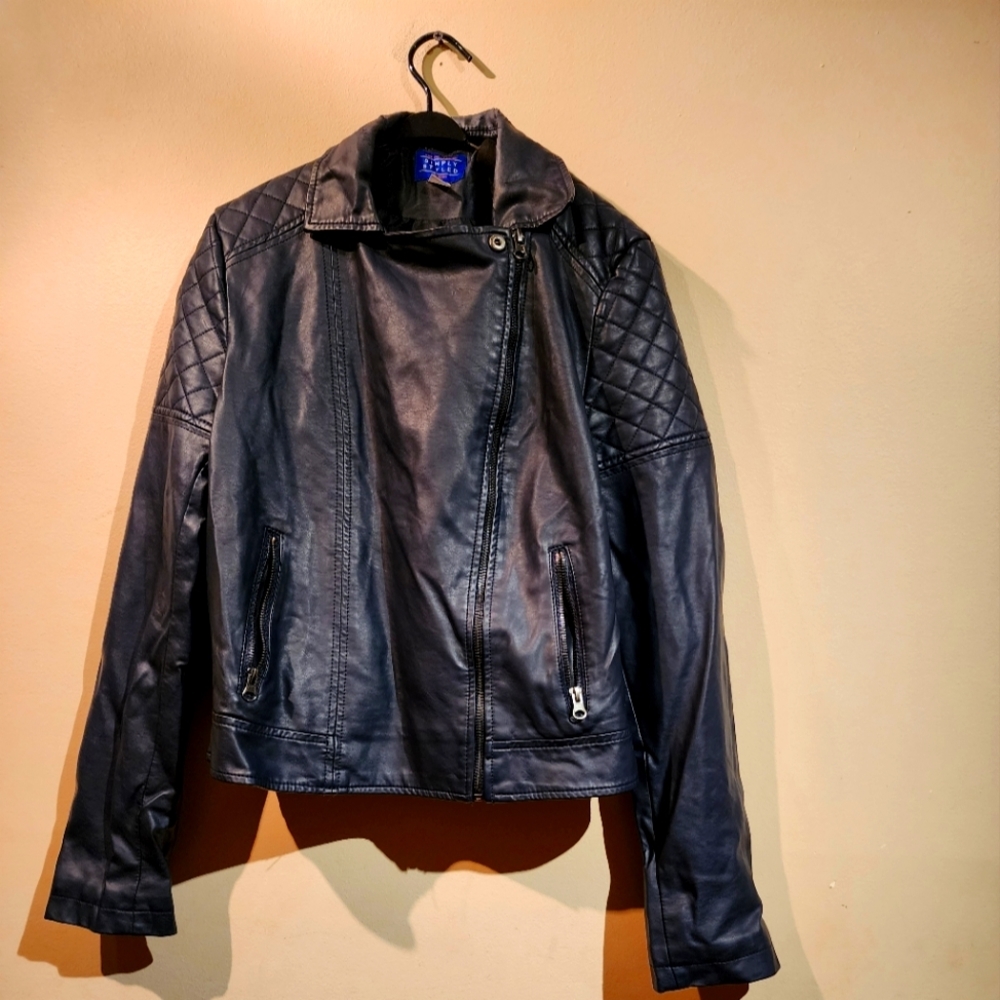 Simply Styled Jackets & Coats Simply Styled Faux Leather Jacket. Size Medium.